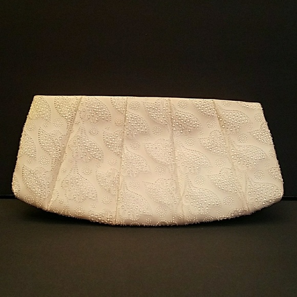 Made in Japan Handbags - Vintage Womens White Beaded Handbag Clutch Purse